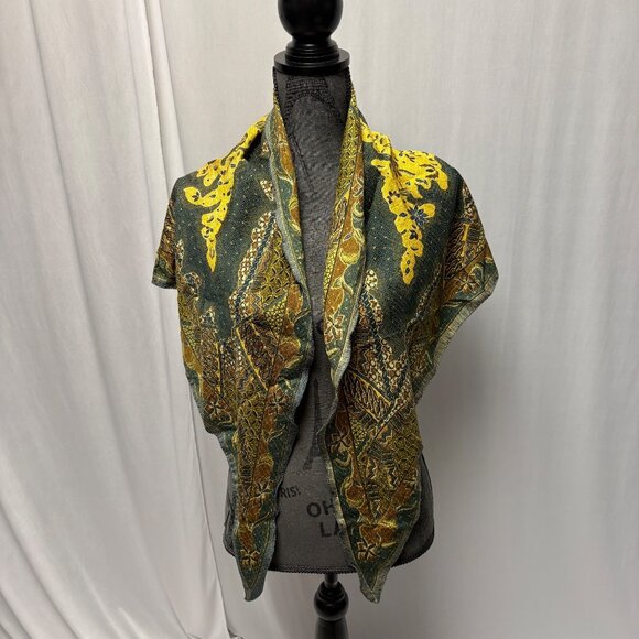 Triangle Scarf Green Yellow Batik-Inspired Print Lightweight Silky Vintage - Picture 2 of 7
